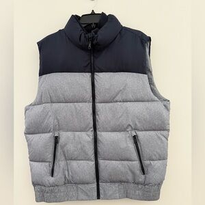 NWT Tommy Hilfiger Navy and Gray Puffer Vest, Men’s XL